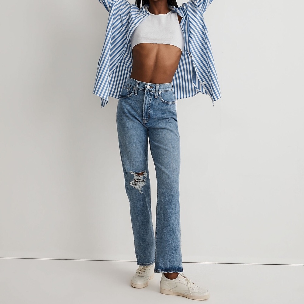 Madewell The Perfect Vintage Straight Jean in Kingsbury Wash: Knee-Rip edition